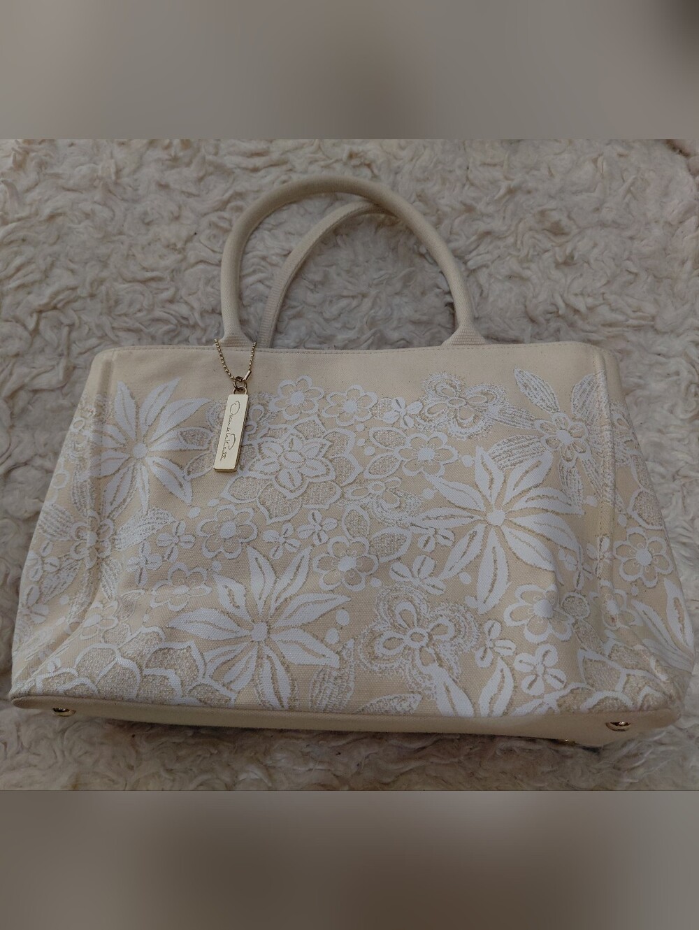 Oscar de la Renta Beige Floral Shoulder Bag with Gold Charm